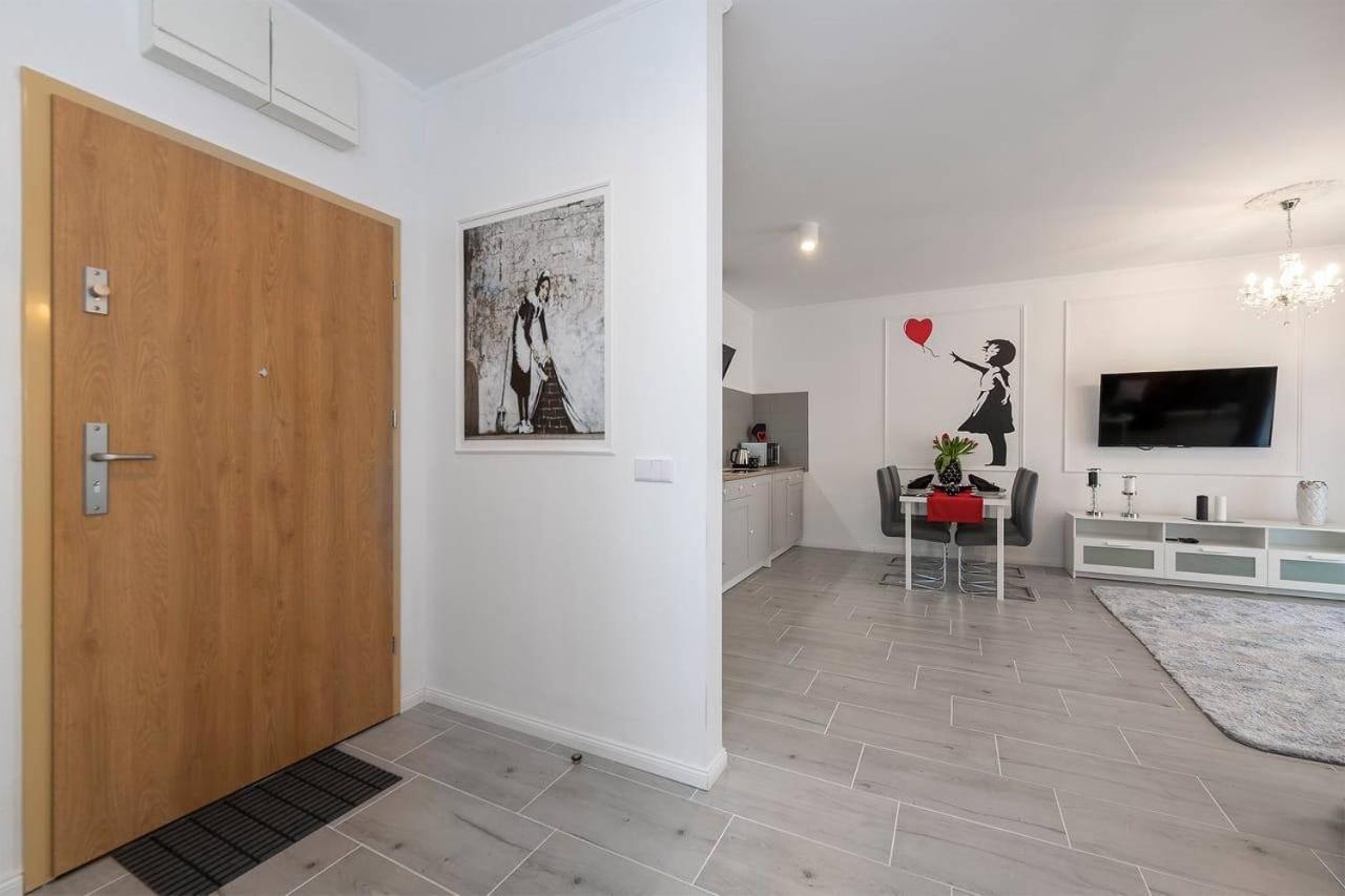 Banksy Apartment - Ilumino Λοτζ Εξωτερικό φωτογραφία